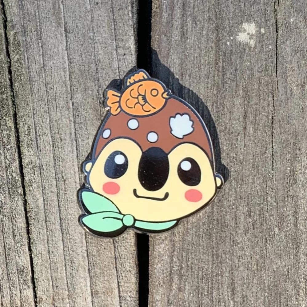 Eclair Face Enamel Pin